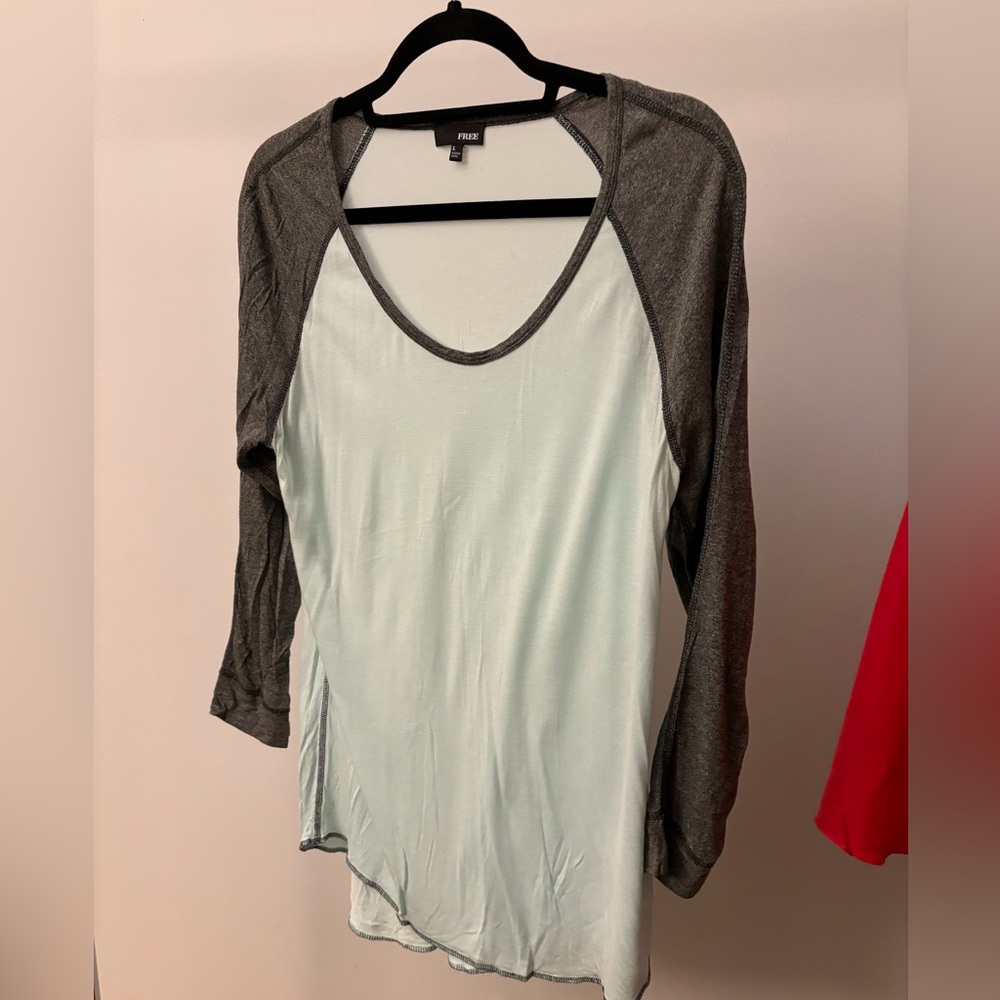 Aritzia Wilfred Free top